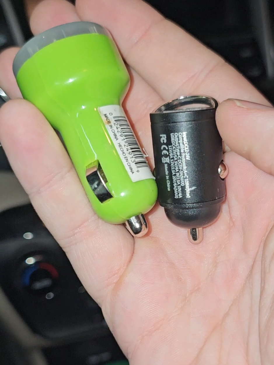 #fastcharger #fastcharging #carcharger #usbc #usb 