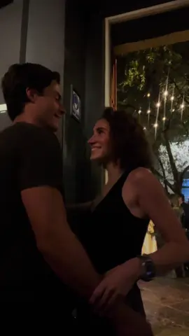 date night pero le da pena 🌟