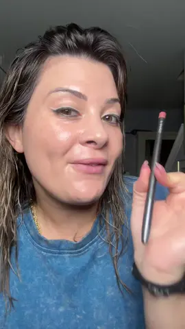 Lip Liner Ideas #creatorsearchinsights #lipliner #liplinerhack #liplinertutorial #lipstick 