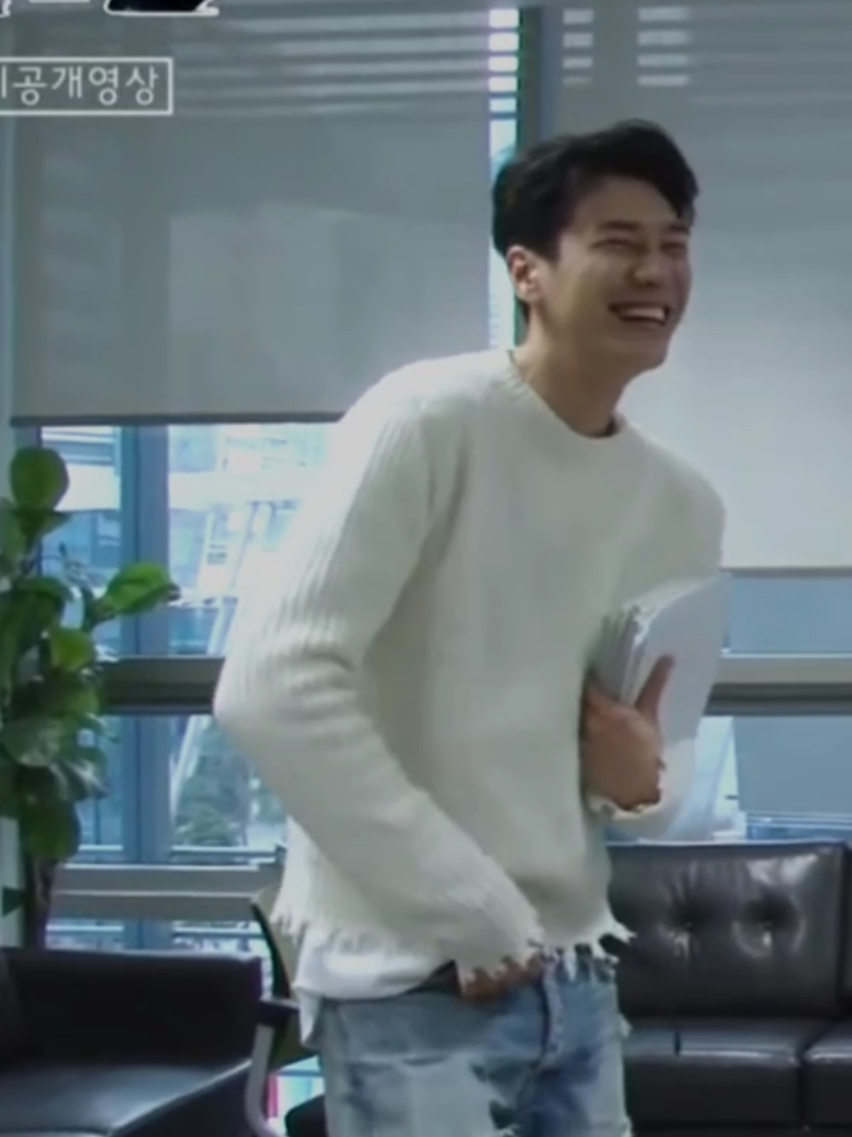 mas aksa in white 😳😵‍💫🫨🫩 #kimyoungkwang #drakor #kdrama #trigger #actor 