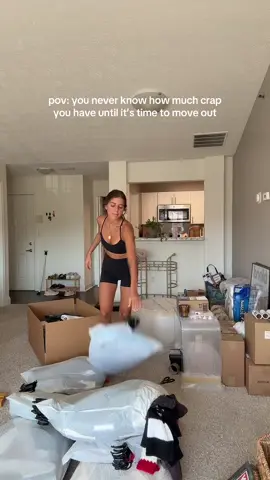 I mean, this is the last thing I want to be doing on a Wednesday evening. #foryou #fyp #movingout #movewithme #apartmentmoveout #packwithme 
