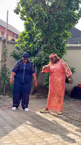 Slow down sis @UWA this my student na sabi sabi ooo #arinzedjoygiver 