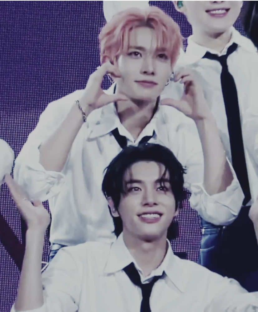 #HEEJAKE - my cuties 🥹  #enhypen #enhypenedit #jake #heeseung  ib mari  cc eulmerz  scp @kae  heejake edit. heejake cute edit. heeseung and jake edit. 