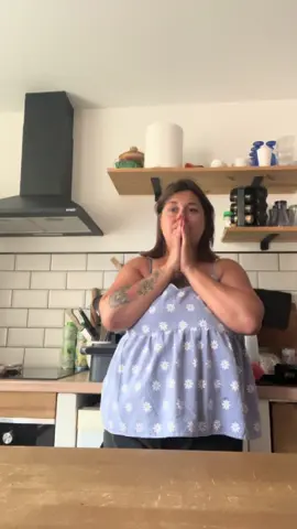 Il y a des jours avec et des jours sans , ce soir c’était un soir sans …  Être maman c’est dur , être maman d’un enfant neuroatypique c’est trop dur , j’aimerais que ce soit simple sans crise sans colère et provocation. Ce soir j’ai crié j’ai crié fort … J’ai eut besoin de dire stop de m’arrêter . Demain sera meilleur on continue d’avance parce qu’il le faut .  #maman #tdah #top #neuroatypique #burnout 