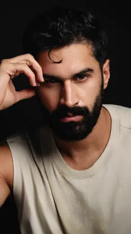 @abdulaziiz.ak  شرايكم بالتصوير؟👀🔥 . . . #photography #kuwaitmodel #كويت #fyp #photoshoot 