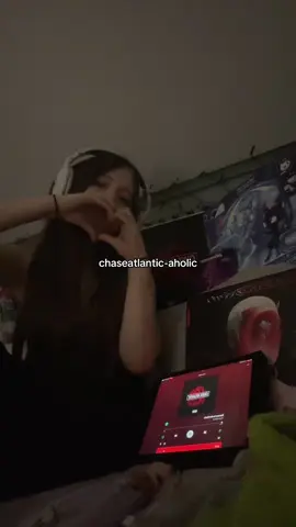 i’m using chase atlantic to distract my fukin mind ❤️ this should be a real word btw #chaseatlantic @CHASE ATLANTIC 