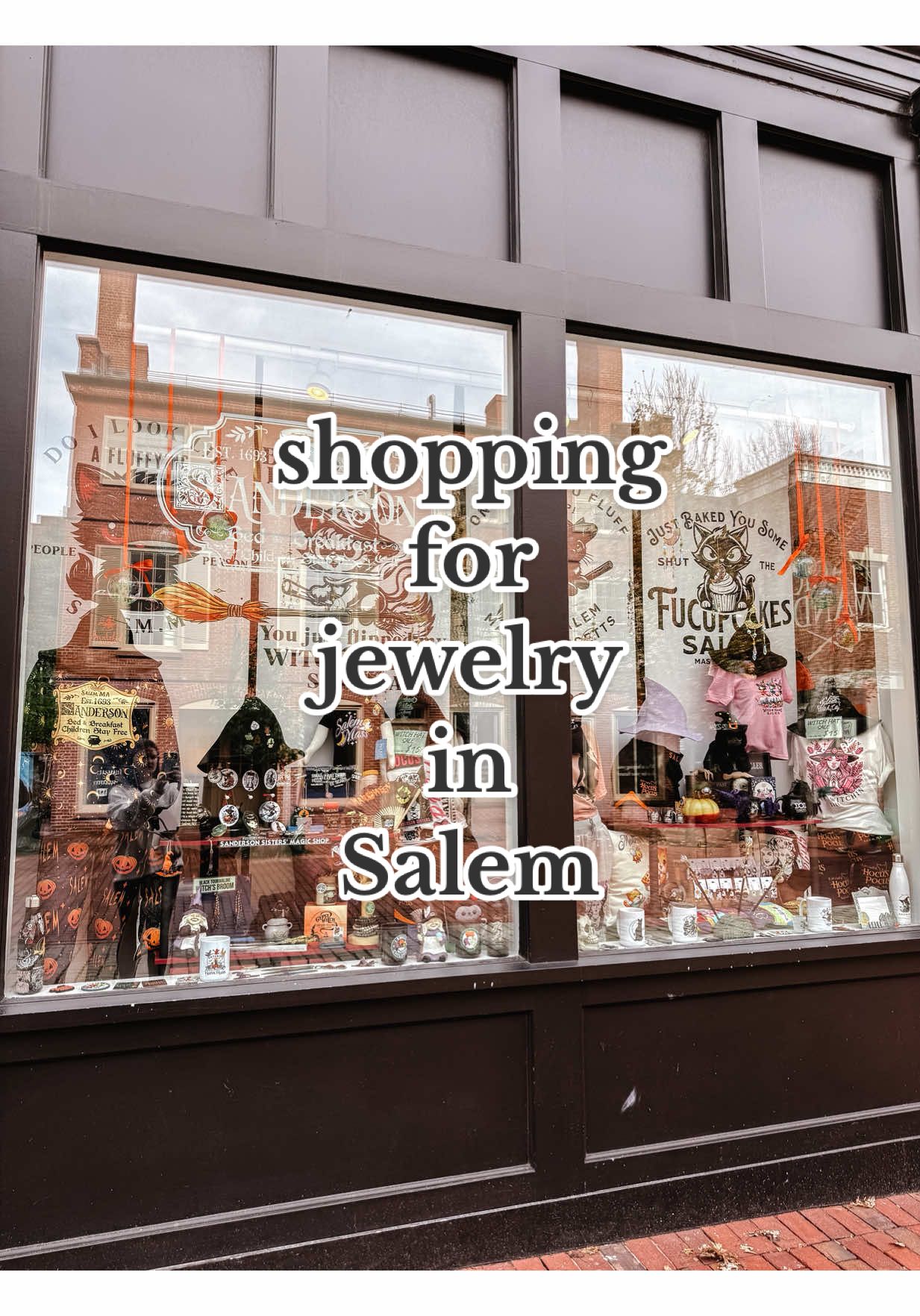 📍village silversmith- Salem, MA. So many gorgeous pieces for anyone! Even some pieces that are made in store. Highly recommend if looking for Salem sourced/crafted pieces to take home with you! #salem #trending #travel #shopping #salemmassachusetts 