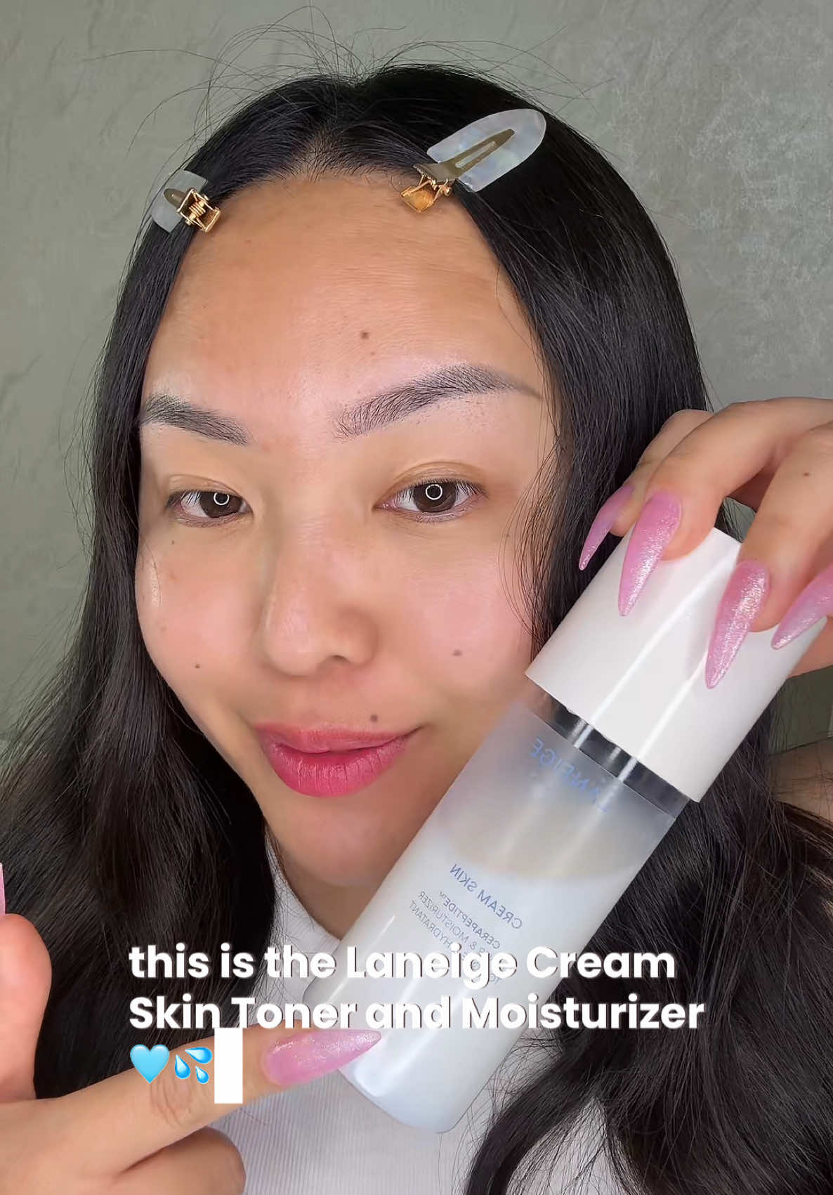 the only relationship I’ll chase = hydration 🩵💦 @laneige_us cream skin toner and moisturizer 💧 #laneige #koreanskincare #kbeauty #gifted_by_laneige #toner 