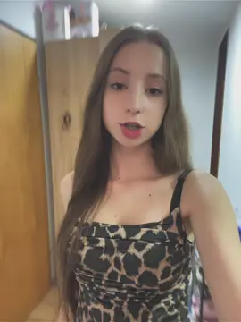 Krijes se iza klinke lice ispod sminke bledo je kao led🫣#cazin #bihac #virealplease #tiktokpostonfyp #hocunafyp 