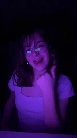 q linda canción sobre libros 🥰🥰