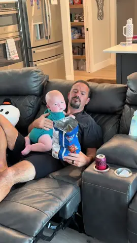 Chip clip video #chipclip #chips #snackhack #snacks 