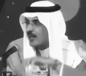 يا سيد الناس كلاً لابس بزه صعب نفرق ما بين الخبل والصاحي  #بدر_بن_عبدالمحسن 