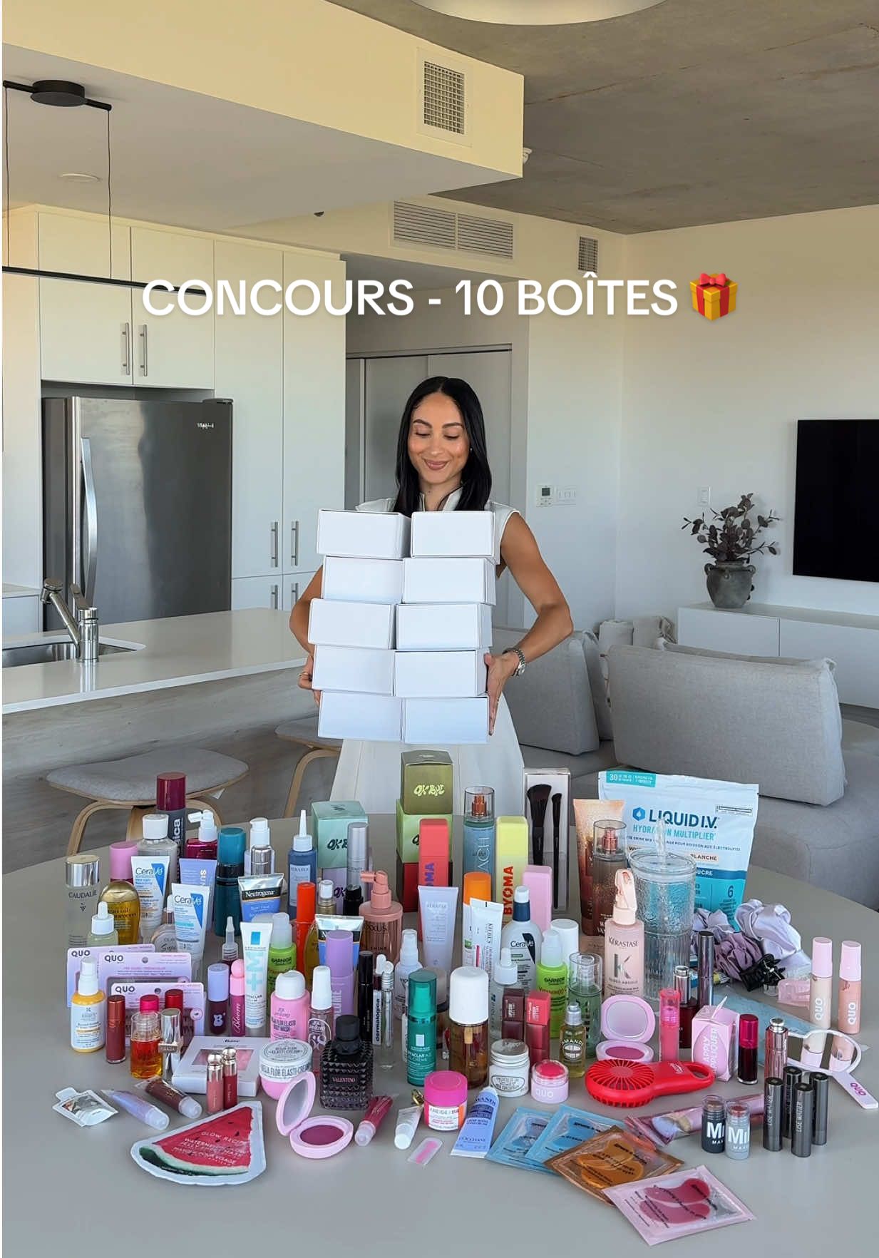 MÉGA CONCOURS | 10 BOÎTES CADEAUX 🎁 J’avais vraiment envie de vous gâter et de vous remercier pour tout l’amour et le simple fait de me suivre. ❤️ Ce concours est spécial pour moi, c’est ma façon de vous redonner un peu en retour ! 🤭 Je fais tirer 10 boîtes cadeaux préparées avec beaucoup d’amour et remplies de produits/ marques que j’adore et que vous m’avez demandé :  3️⃣ boîtes cadeaux ici  7️⃣ boîtes cadeaux sur Insta Pour participer :  1.  Like cette publication 🤍 2. Follow moi sur TikTok & Insta @ineslalouad  3. Tag tes amis en commentaire (1 commentaire = 1 participation 🎟️) * BONUS : partage cette publication en story et tag moi 🫶🏼 — Le concours prend fin le 17 septembre à minuit, bonne chance xx ! 💌💫 #gifts #concours #giveaway #goodies 