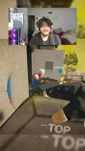 Doo I Look like I’m STARVING🏝️😤 #rebirth #warzone #cod #viralvideo #trending 