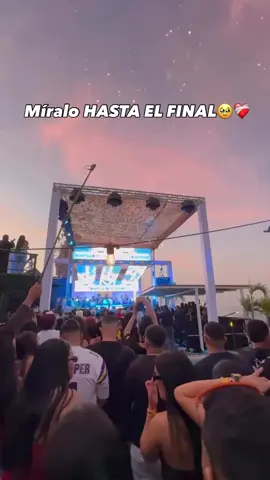 La vida es una fiesta solo debe saber bailar 💃🏽🕺🏽 @𝗡𝗢𝗠𝗔𝗗𝗔𝗦 ® 