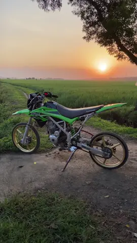 Penting barange dewek👋🤪   #supermotoherex #surexgank #supermotoherexstyle #cilacap24jam #klx150 