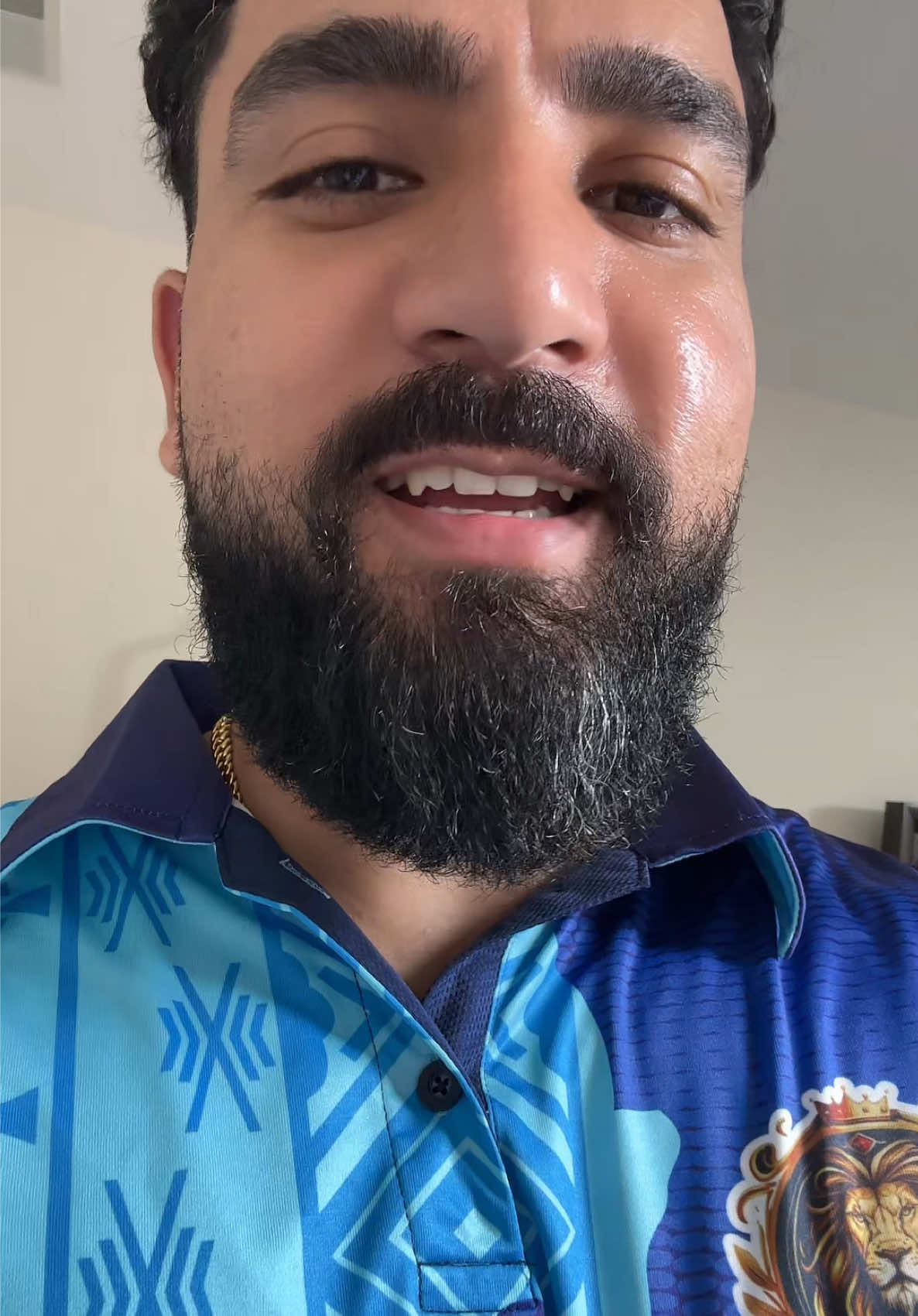 Travel lighter, smarter & cuter ✨ The BAGSMART Zora Spacesaver 4-in-1 keeps ALL your toiletries, makeup & accessories organized in one puffy bag 💼✈️ #TravelHack #Bagsmart #ToiletryBag #fyp #makeup 