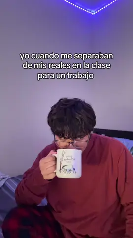 Me siento fuera de mi manada mi tribu gente #escuela #clases #amigos #grupodeamigos #humor 