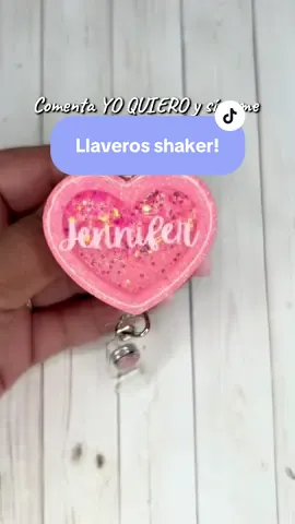 ¿Quieres aprender a crear piezas divertidas y únicas? 💕 El curso de resina te enseña a crear llaveros con movimiento. #LlaveroShaker #Resin #Manualidades #AccesoriosPersonalizados #resinart 