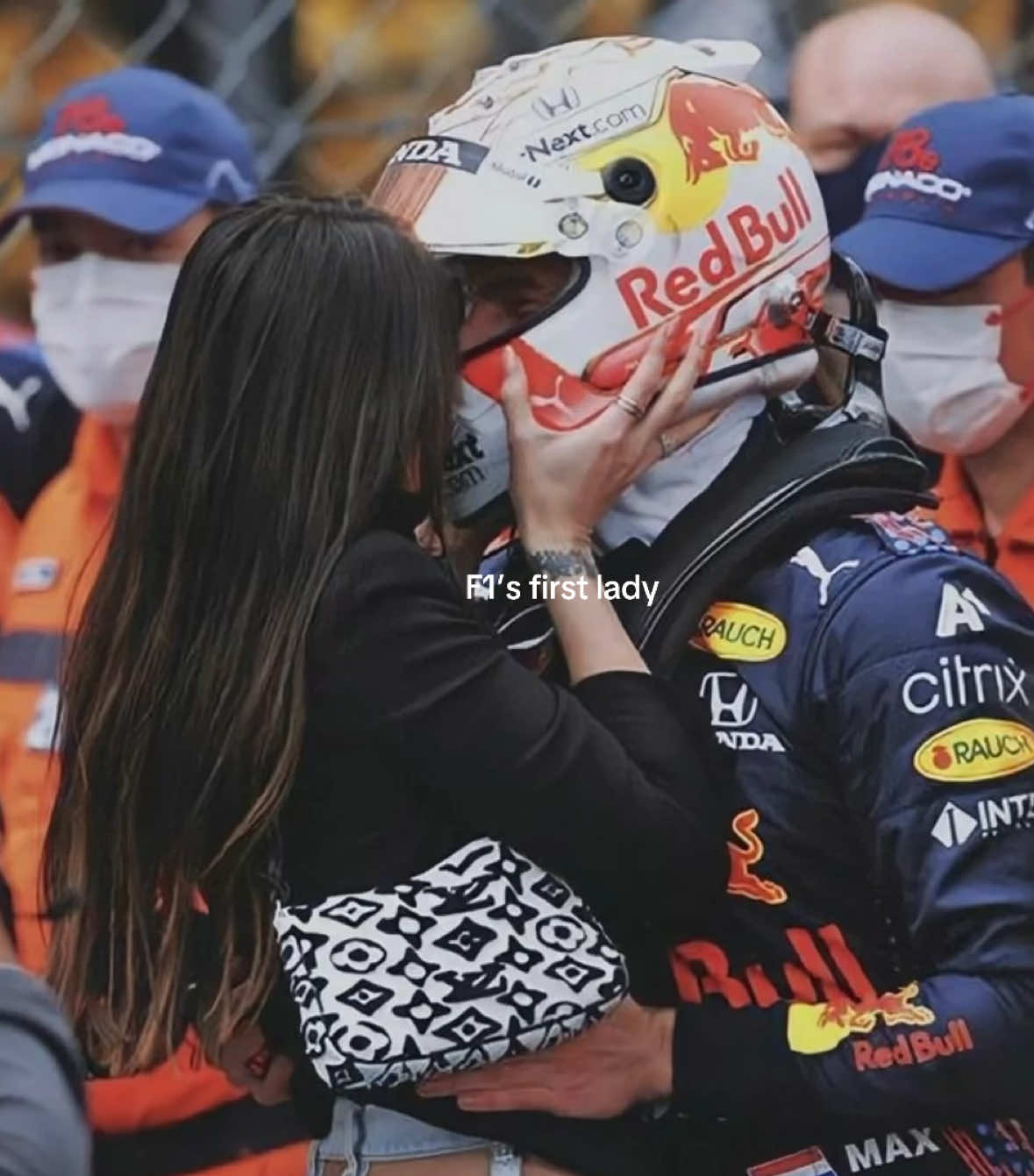 #maxverstappen #formula1 #charlesleclerc #landonorris #kellypiquet  ib: @max verstappen 
