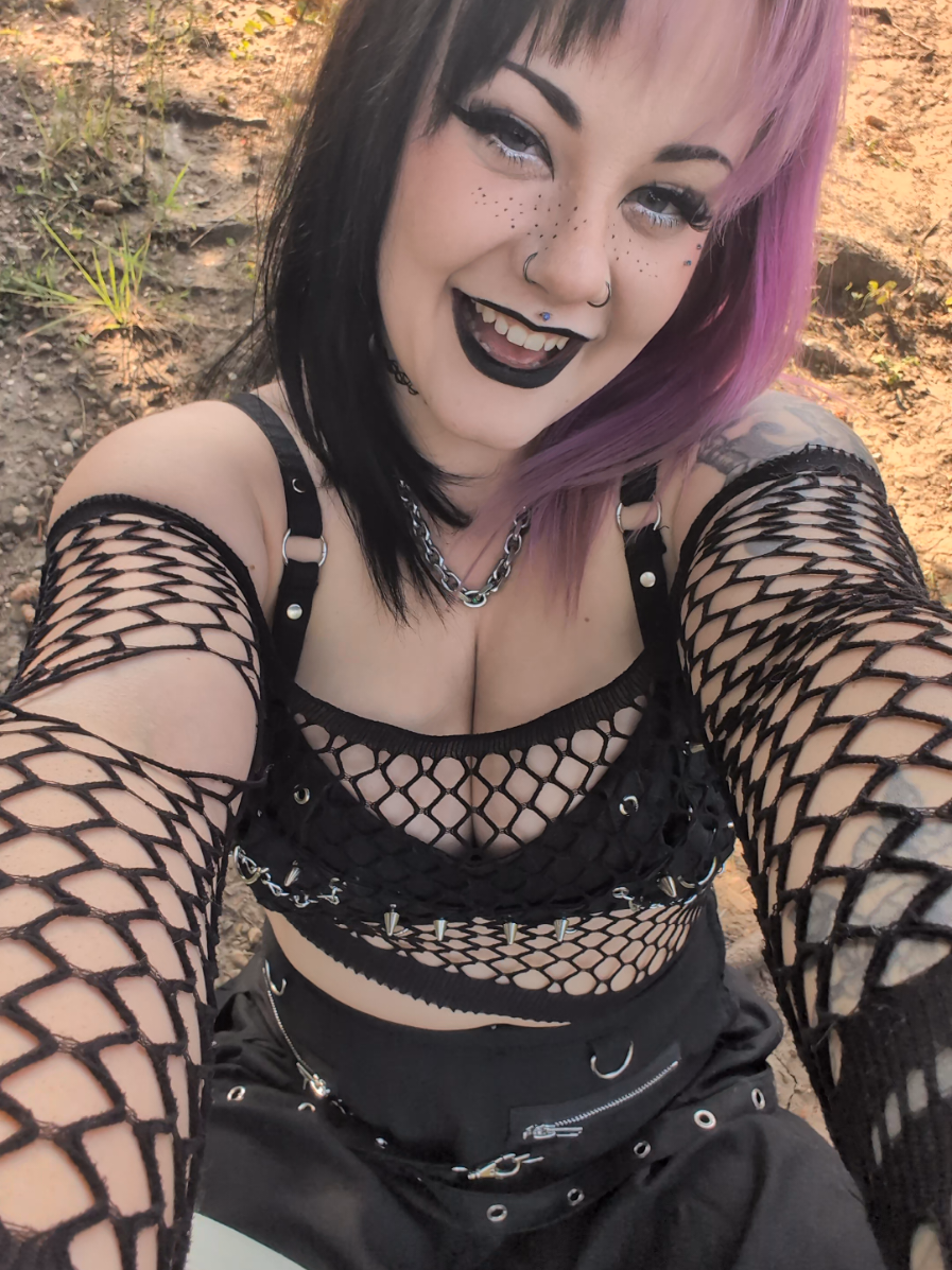 Slaaaaaaaay for breaking abusive mens EF 