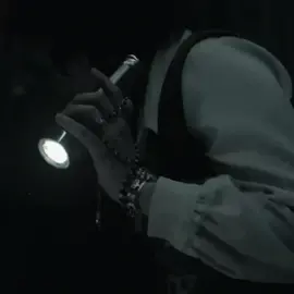 the rosary on her hand is sooo👅👅👅👅👅☺️☺️☺️☺️   [ac:@tess 💽]#lorrainewarren        #verafarmiga#lorrainewarrenedit#middleagedactresses#fyp