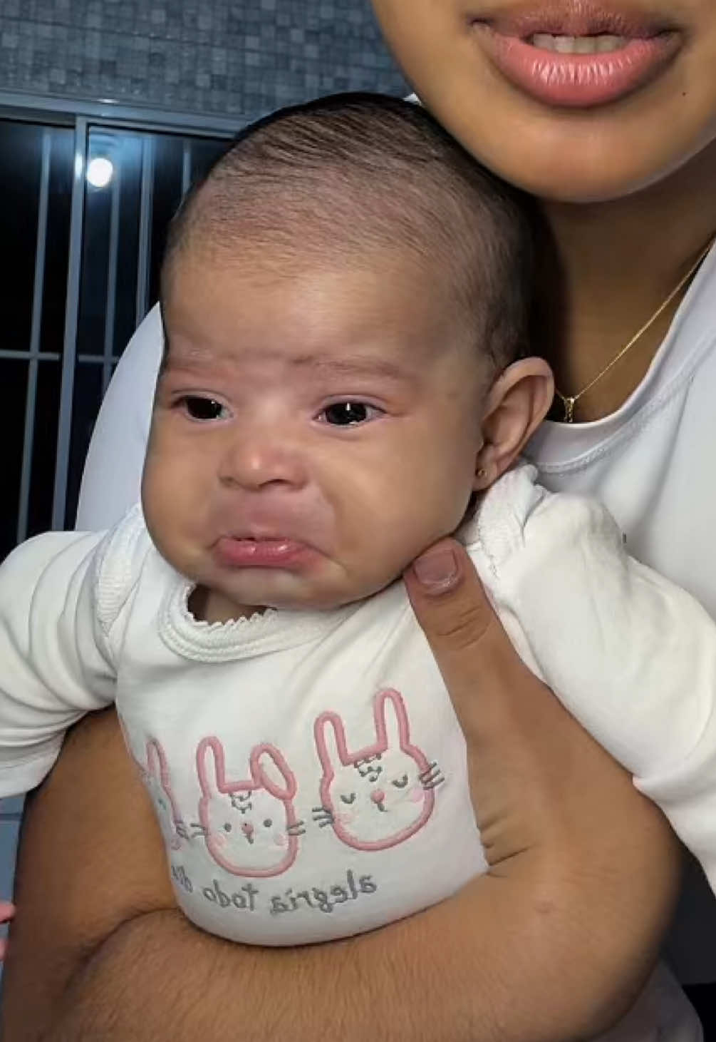 Ela parando de chorar quando comecei a dançar kkkkkkkkk #fyp #fy #foryoupage 