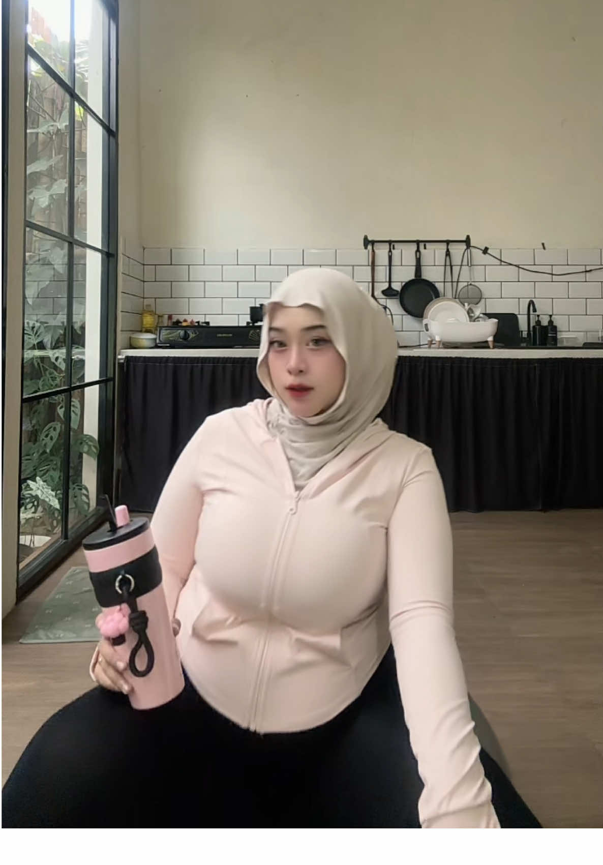 10mnt gymball lanjuttt prenatal yogaaa🤰🏻happy bgt selama jadi bumil, Alhamdulillah MasyaAllahh