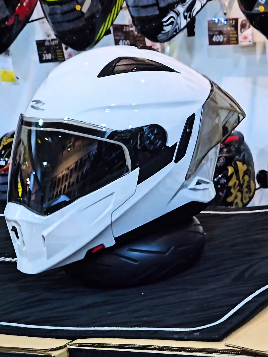 Helmet Zeus zs613 H color baru nk sampai dekat gbs nak bli online tgk kt beg kuning #gbshelmet #kedaihelmet #kedaihelmet #zs613h 