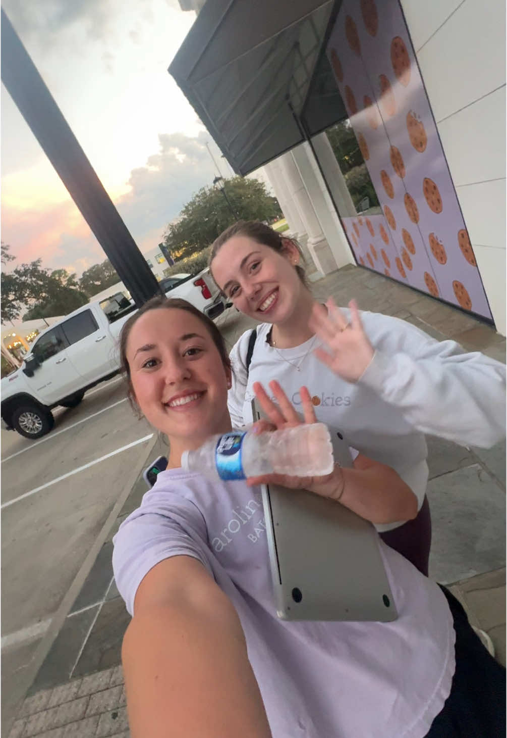 A busy and productive day🍪 #carolinescookies #eatcarolinescookies #lafayette #lafayettela #batonrougela #perkinsrowebr #carolinescookiesbr #perkinsrowe #batonrouge 