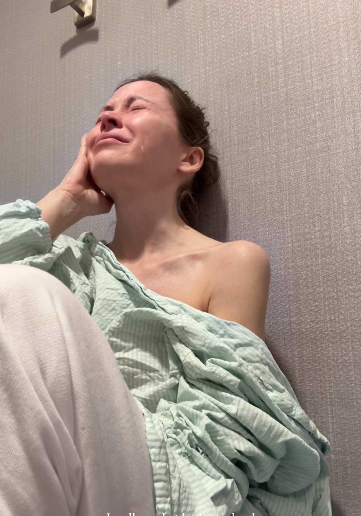 Day 3 🤍 Maybe the weight of everything is catching up with me. Maybe I’m grieving the version of the girl I used to be. I sure miss her.  I’ve been in survival mode for so long now. So much so that I’ve haven’t been able to stop and feel it.  And now it’s spilling out all over. Maybe this is what the edge of a new beginning feels like. Faith is trusting that something beautiful is unfolding, even when all I can see is the in-between.  To anyone standing here too, right as life hopefully turns into something new,  you are not alone. I see you and I love you. 🤍 #breastcancer #radiation #HealingJourney #cancersucks #ourhusband 