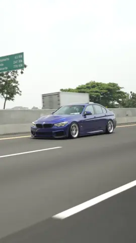 Awas Nanti Jatuh Cinta😍 #sanmarinoblue #bmwf80style #bmwmotorsport #fitmentfriday 