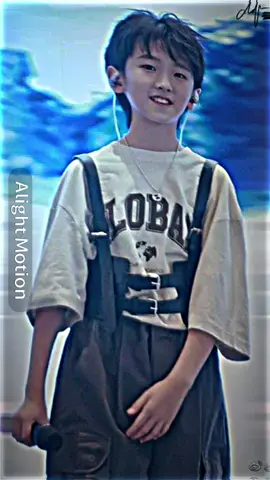 Pi mun o toch men dea lov o big hx sl ban😉🌚#zuoqihan #zuoqihan_左奇函💫 #tffamily_4th_generation #fyp #tf家族第四代 