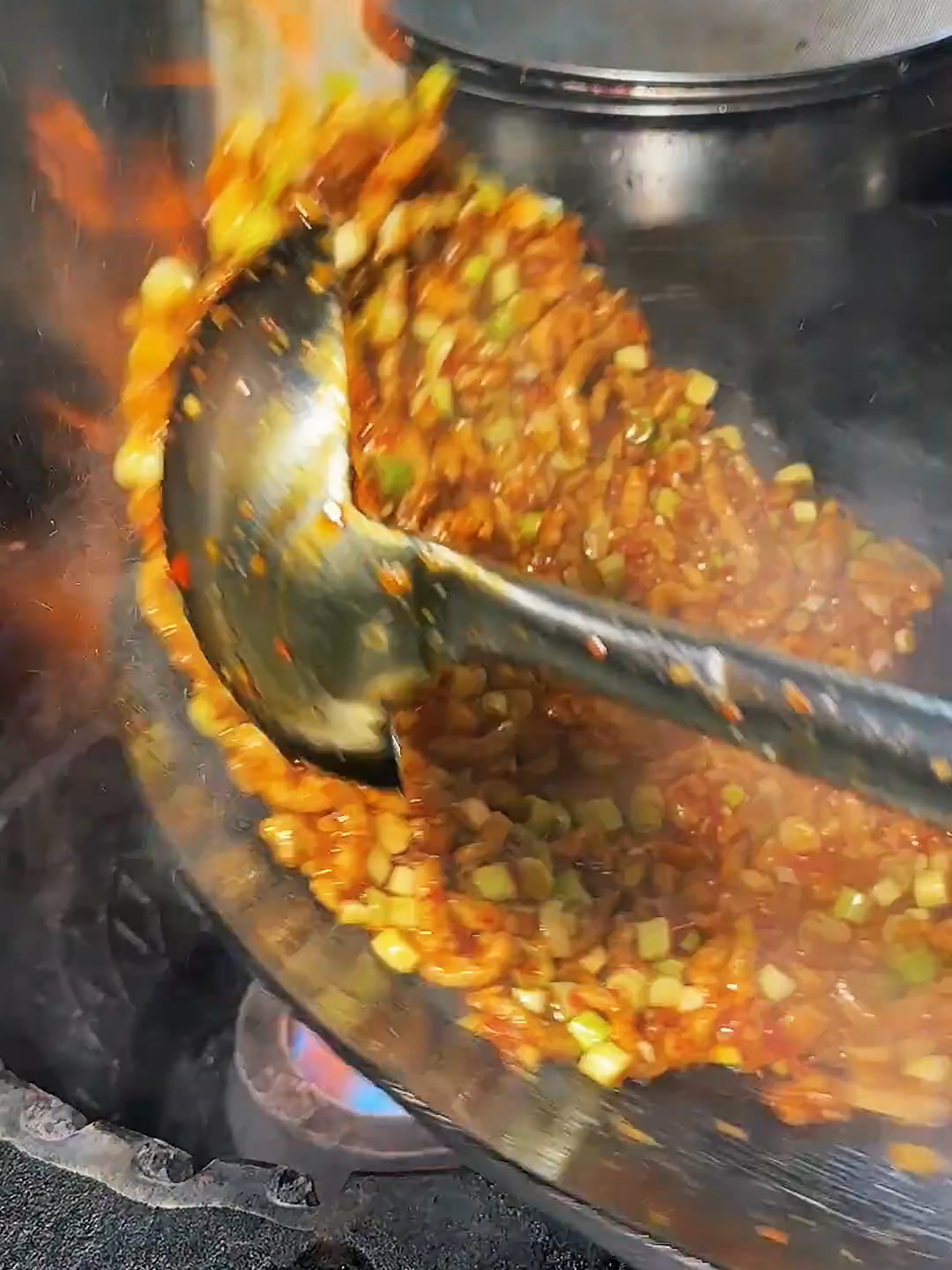 Don’t know how to cook? You can still cook DELICIOUS meals with this magic sauce!#ChongqingSauce #CookingSauce #magicsause #AsianFood #SpicySauce #EasyCooking #CookLikeAPro #CookingMadeEasy #QuickMeals #KitchenHacks #TikTokMadeMeBuyIt #FoodTok #KitchenMustHave #ViralFood #BestCookingHack #tiktokviral #foryou #cookingvideos #DubaiDates #food