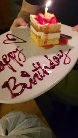 Happy birthday kendric we love you! at @Olive Garden  #happybirthday #birthday #dessert 