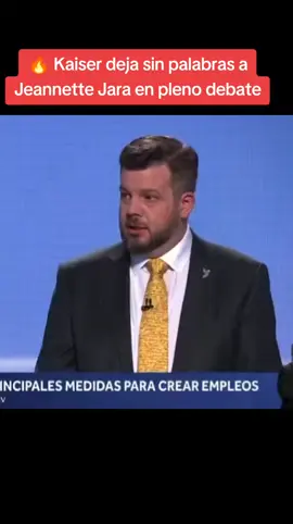 Johannes Kaiser la enfrentó directo: 👉 “¿Ustedes proponen subsidiar el sueldo mínimo en casi 200 mil pesos más? ¿Cuánto cuesta, señora candidata?” Jeannette Jara no quiso responder y quedó en ridículo frente a todos. 😳 La gente merece transparencia. @joukaiser  #Chile #Kaiser #JeannetteJara #Debate #Politica 
