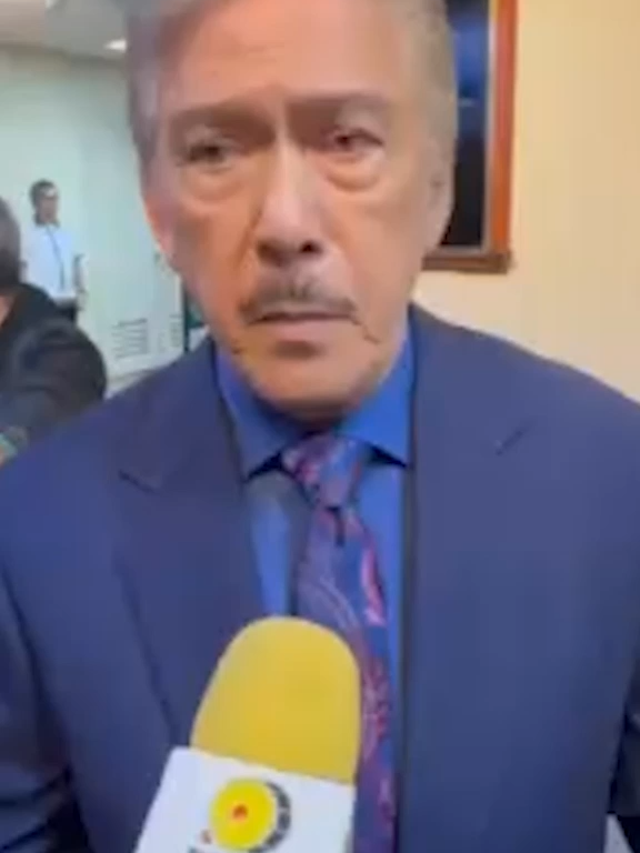 Para kay Senate President Vicente ‘Tito’ Sotto III, malabo na mapagbigyan ang kahilingan ng mag-asawang Pacipico Curlee Discaya at Cezarah Discaya na mapasailalim sa witness protection program ng pamahalaan. Ayon kay Sotto, hindi puwedeng  makakuha ang mag-asawang Discaya ng proteksyon ng gobyerno dahil ang dami nilang nakuhang pera ng bayan na unfair para sa mga kababayan. Iginiit ng pangulo ng senado na kailangan para maging state witness ay ibalik ang ninakaw at magsabi ng totoo.  Iba umano ang sinabi ng mga Discaya sa Senado, iba rin ang sinabi sa House. | via Jojo Sicat #DWAR1494 #NewsPH #AbanteNews #senate #titosotto #sarahdiscaya #dpwh #floodcontrol