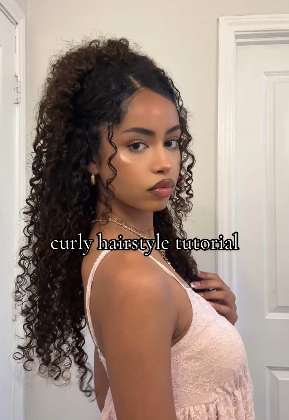 romantical day #curlyhairtutorial #curlyhairinspo #halfuphalfdown #romantichair #sideparthairstyles 