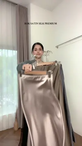 Rok satin silk premium 🛍️🥰#rokimportbangkok #satinsilk #satinsilkpremium #roksatin #rok 