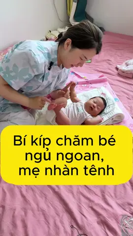 Bé sơ sinh ngủ hay vặn vẹo, trằn trọc là chuyện bình thường 💤  Chỉ cần mẹ hiểu đúng, không cần bế lên, bé vẫn ngủ ngon thôi 🥰 Mẹ bỉm nhớ note lại nhé! #mebim #chamsocbesosinh #kinhnghiemmebim #meovangchome #giacngubengoan    