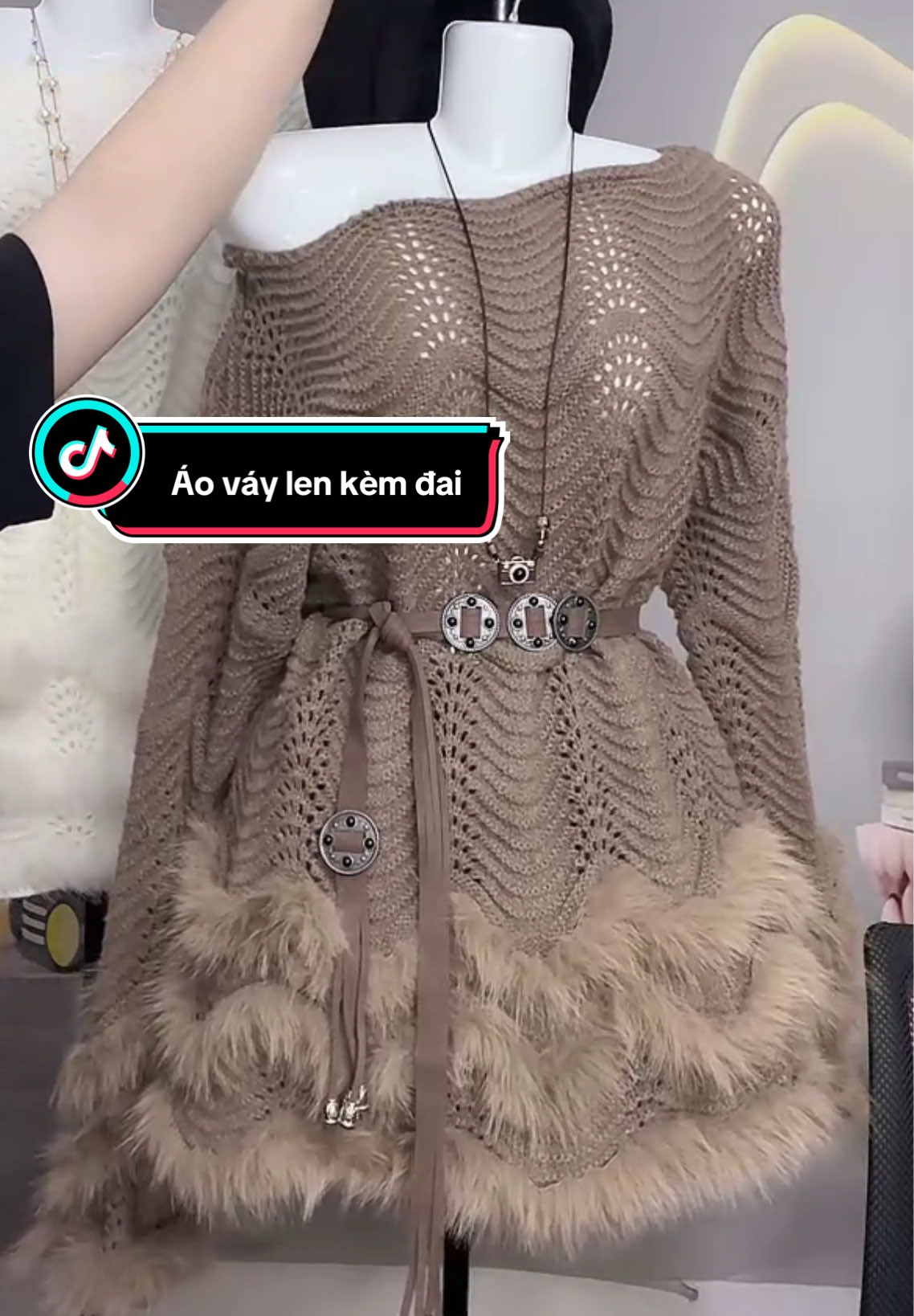 Váy len phối lông sang đẹp #moingaymotoutfit #xh #yfp #OOTD #livehighlights