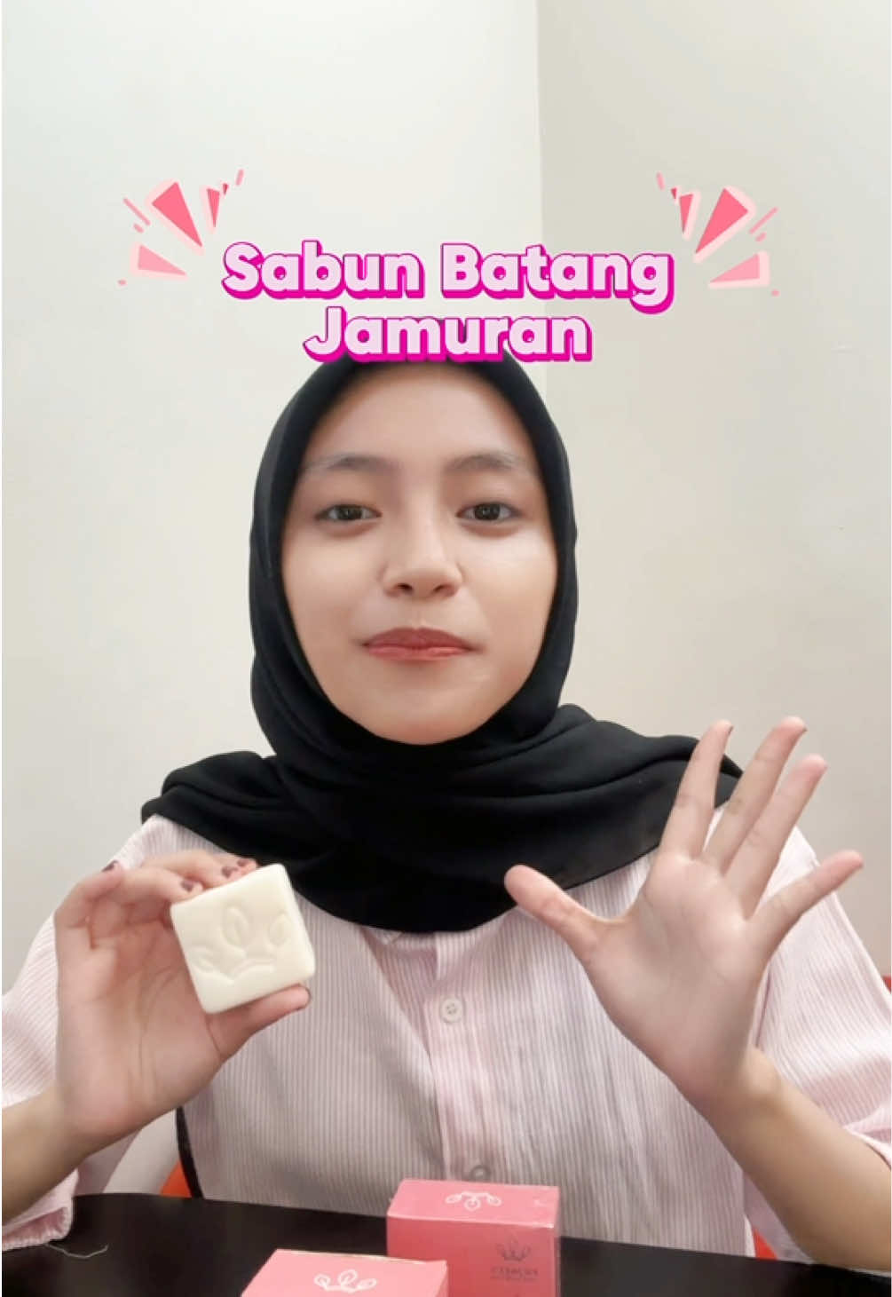 Jadi sudah tau kan, bintik kuning yang ada di sabun😉 Cuss checkout di keranjang kuning💖 #sabunretinol #retinol #fyp #hiqween #antiflek 