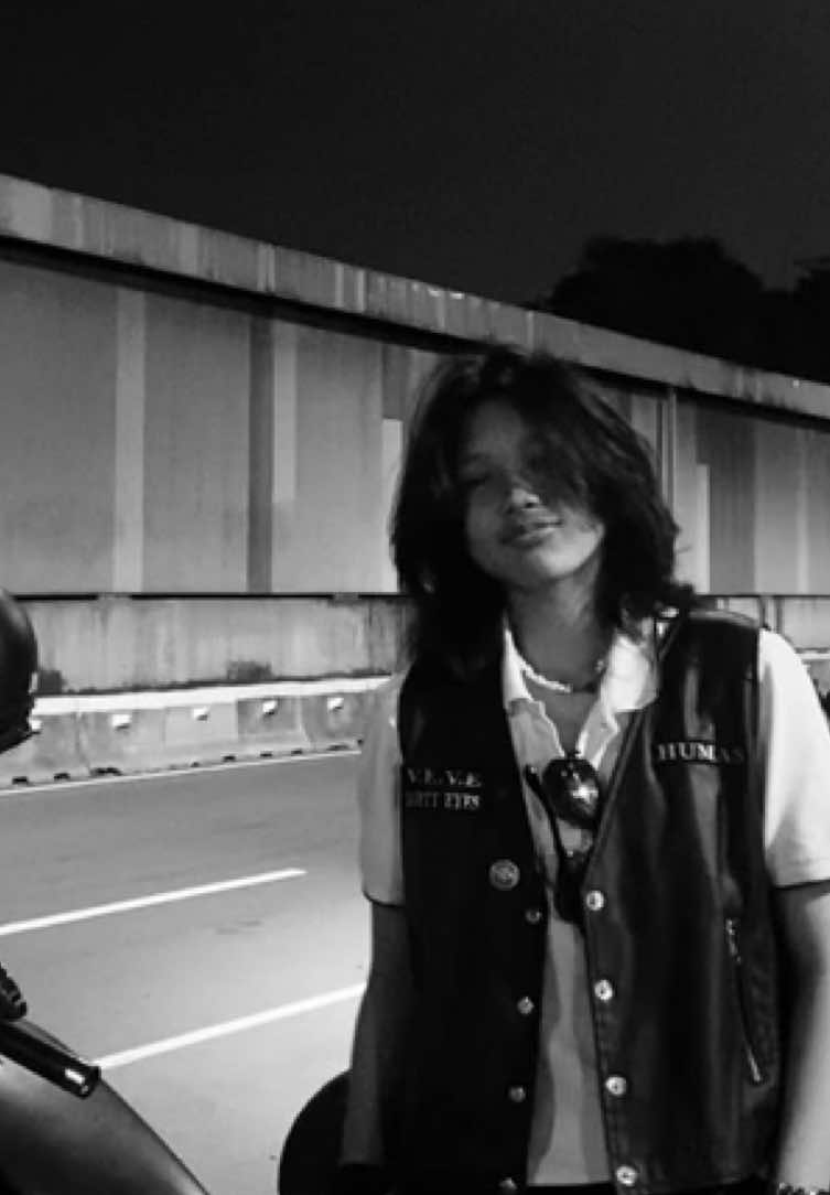 #motorcustom #dirtyeyes #veve 