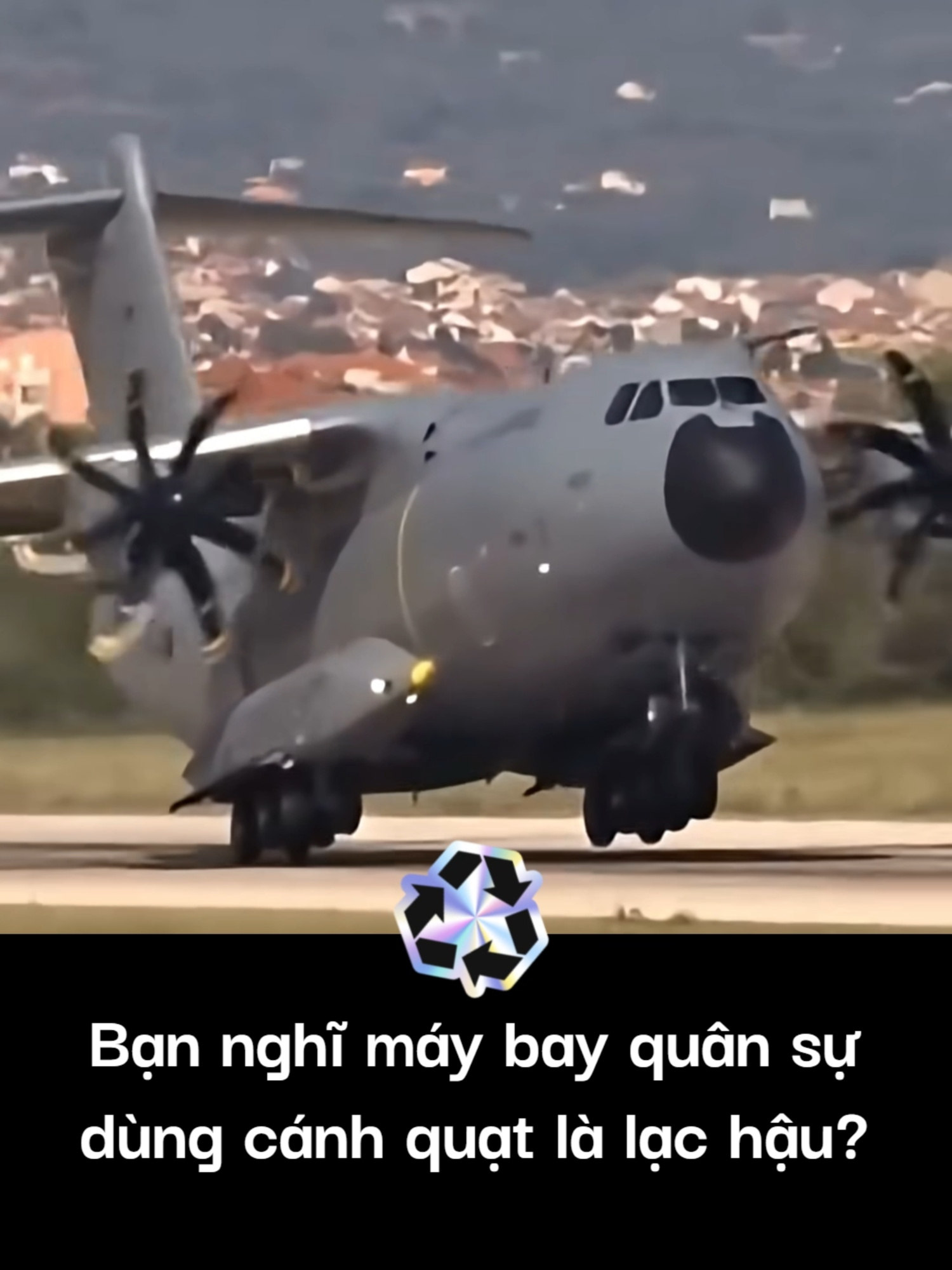 Sức mạnh bền bỉ của máy bay C -130 cánh quạt trong kỷ nguyên phản lực. Máy bay sử dụng động cơ cánh quạt (Turboprop) vẫn duy trì một vị trí quan trọng trong biên chế quân sự nhiều quốc gia. Nguyên nhân xuất phát từ các lợi thế cố hữu so với động cơ phản lực: hiệu suất nhiên liệu cao hơn đáng kể, thời gian trực chiến kéo dài, và khả năng hoạt động linh hoạt từ các đường băng có chất lượng thấp hoặc có chiều dài hạn chế. Những đặc tính này đáp ứng tối ưu cho các nhiệm vụ như vận tải chiến thuật, trinh sát, tuần tra hàng hải và hỗ trợ không kích tại chỗ, nơi mà tính kinh tế và sự cơ động được đặt lên hàng đầu. #c130hercules #c130jsuperhercules #c130 #c130jhercules #chientruongsangtao #viralvideo #sinhton #kinangsinhton #kinangsinhtontrongquanngu #tacchiensinhton #nguoikesu01 #tintucquansu #quansuthegioi #vantaico #maybay