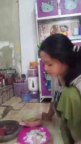 ibu terima kasih engkau telah melahirkanku ke dunia ini walaupun tak seindah yang kubayangkan 🙏💪