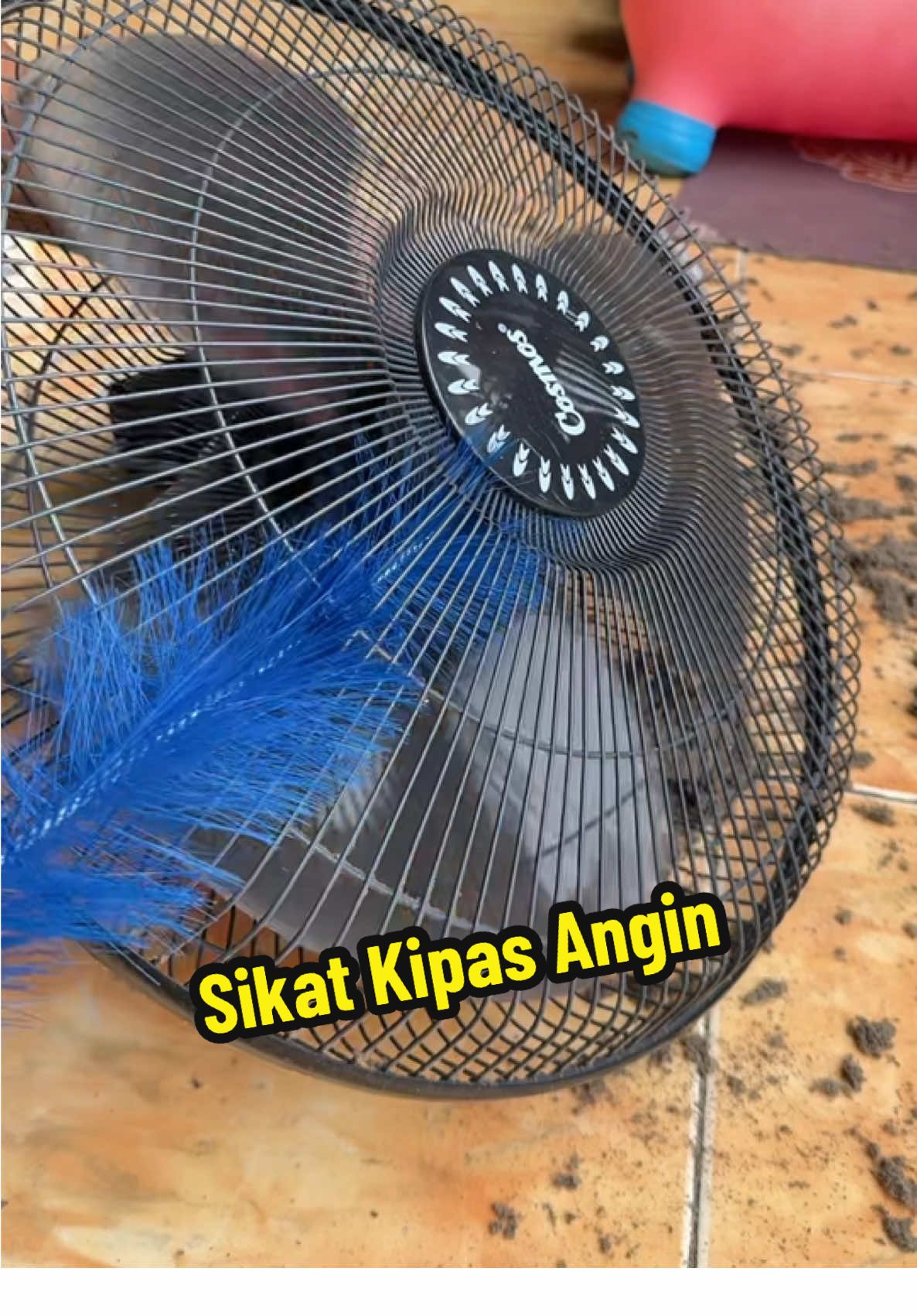 Kemoceng Sikat Kipas angin bisa bersihin baling-baling kipas. #kemocengkipasangin #kemocengkipas #kemocengpembersihkipas #sikatkipas #sikatkipasangin 