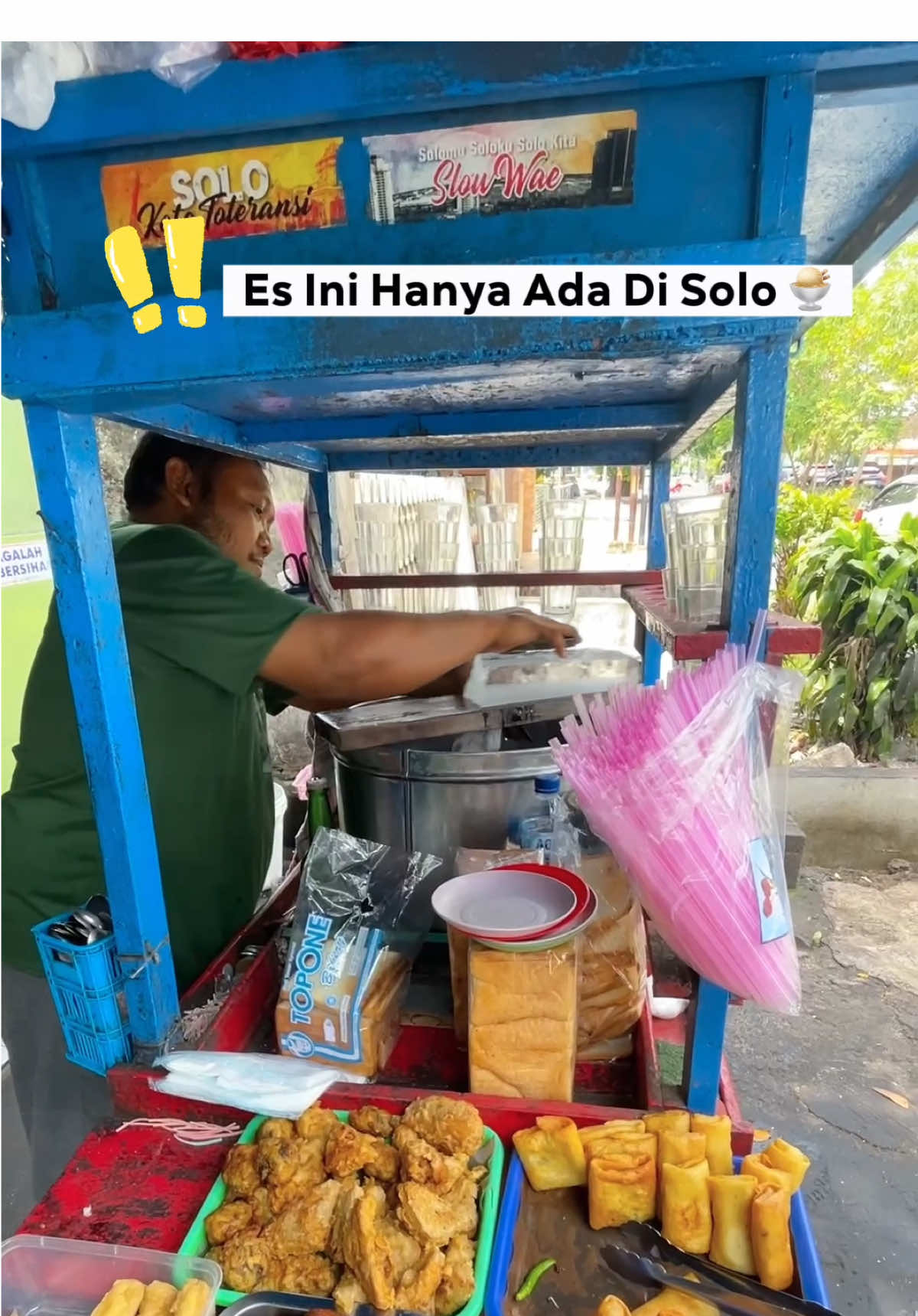 ES INI CUMA ADA DI SOLO😱 . 📍 Es Kapal Baron #kulinersolo #solodelicious #eskapal 