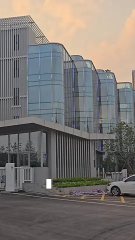 Now you are a cosmetic company’s boss,today let’s look your lab#cometic #factory #skincare #fyp #beauty 