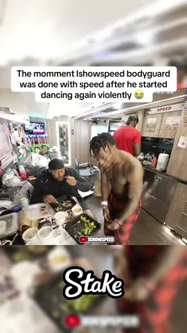 The momment Ishowspeed bodyguard was done with speed after he started dancing again violently 😭 #speed #viral #clips #fyp 