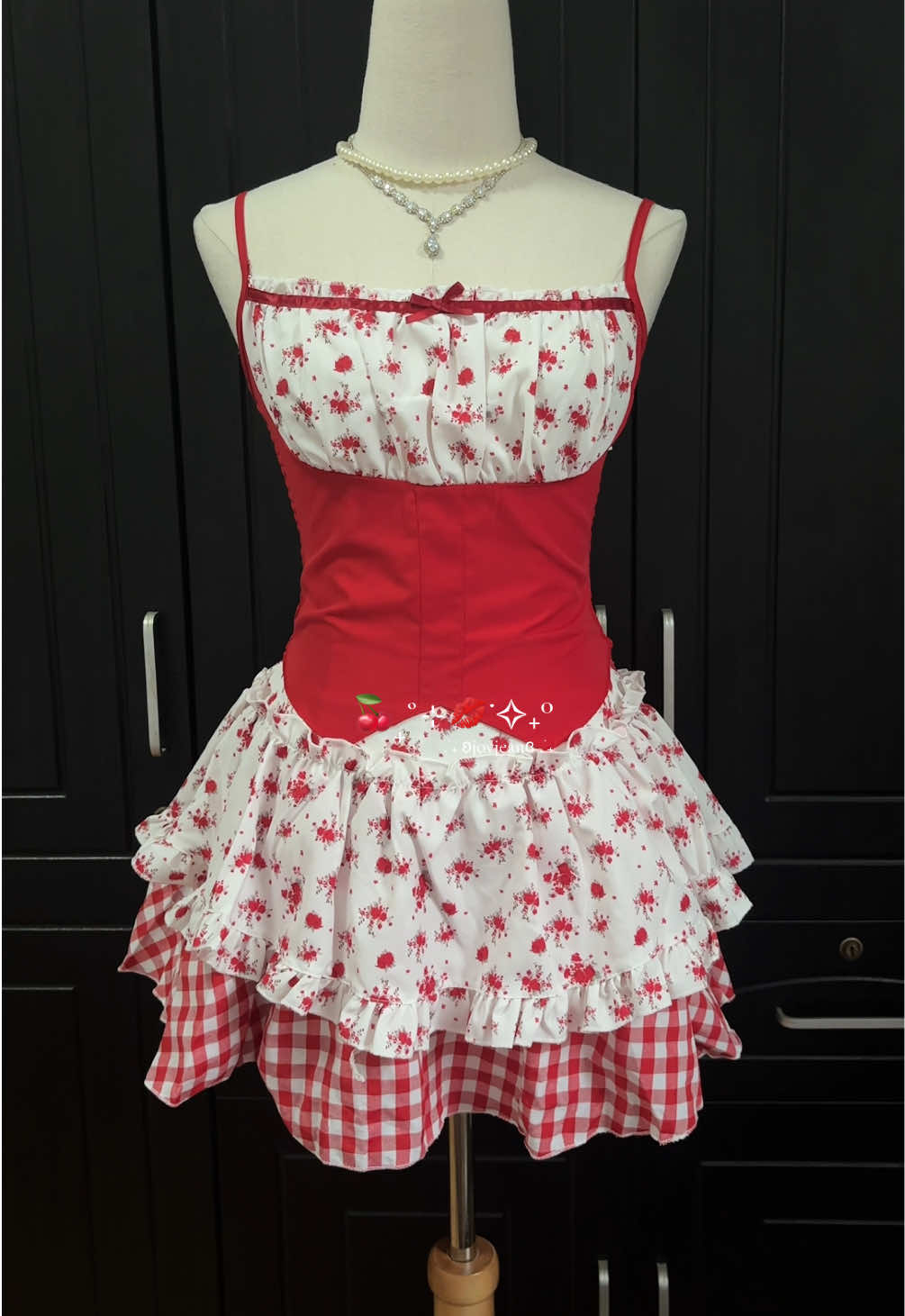 Cute red coords!😍 #cuteoutfit #coordinates #redoutfit #christmaspartyoutfit #OOTD 